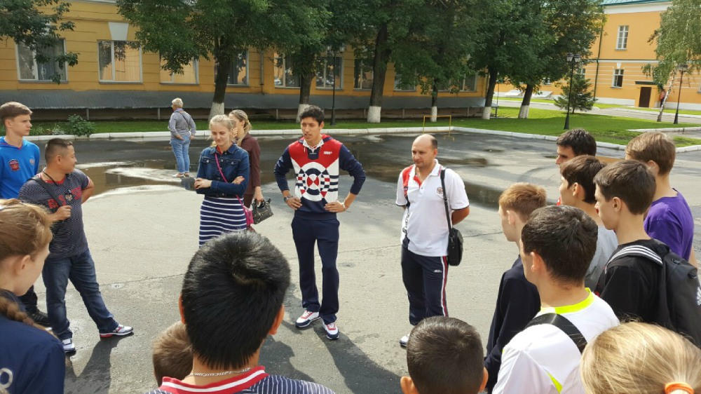 Алексей Денисенко и Анастасия Барышникова напутствовали юношескую сборную России перед первенством Европы